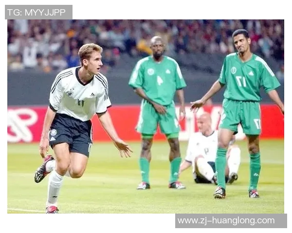 克洛泽：德国足球传奇射手的辉煌历程与世界足坛影响力