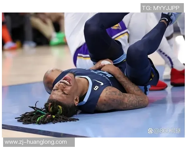 踢爆足球的球星盘点那些因激烈对抗而受伤的顶级球员 踢爆足球的球星盘点那些因激烈对抗而受伤的顶级球员